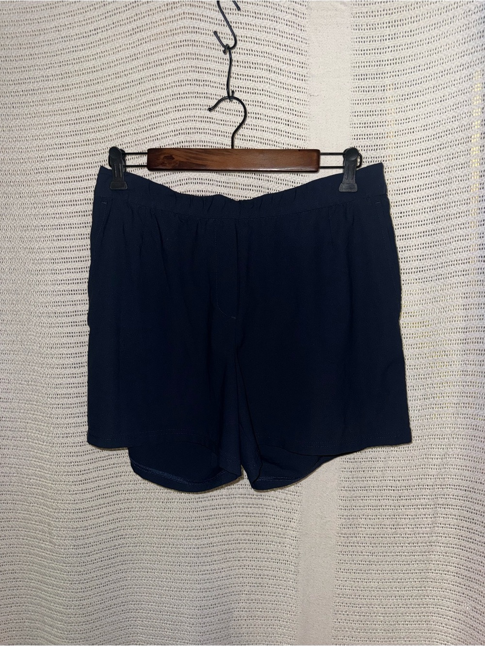Nike Women's Navy High-Waist Pull-On Shorts